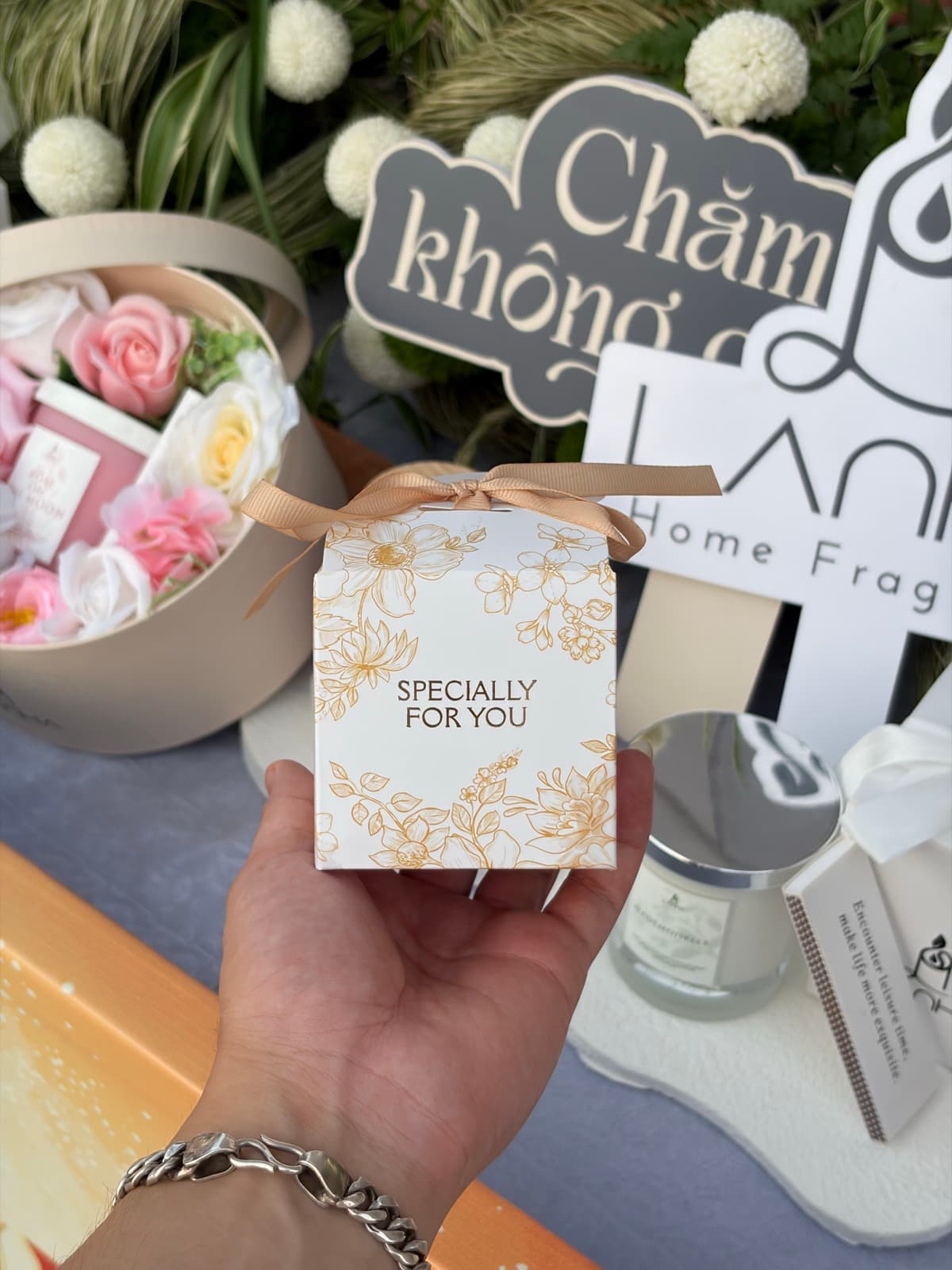 Bộ quà tặng Ấm Áp của Là Nhà